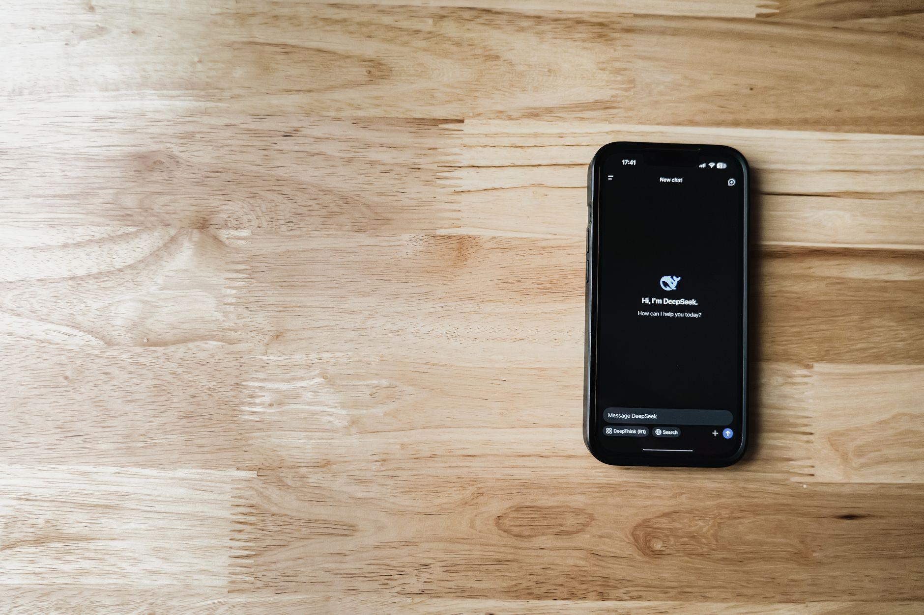 I tried 3 mobile local LLM apps for a month, and the least popular one does what the rest can't